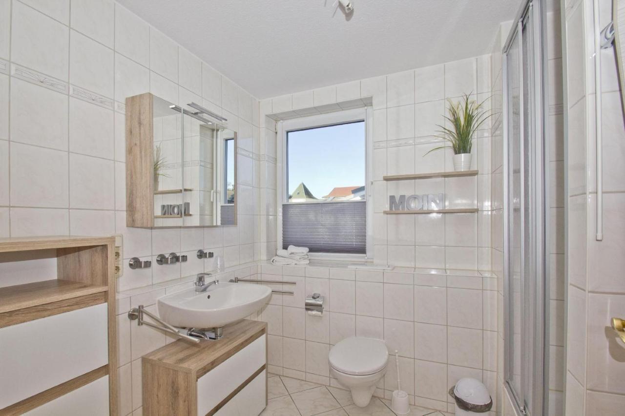 Ferienwohnung Mit Balkon, Gratis Nutzung Vom Ahoi Erlebnisbad Und Sauna In Sellin - Haus Strandeck Fewo 20 Goehren  Buitenkant foto